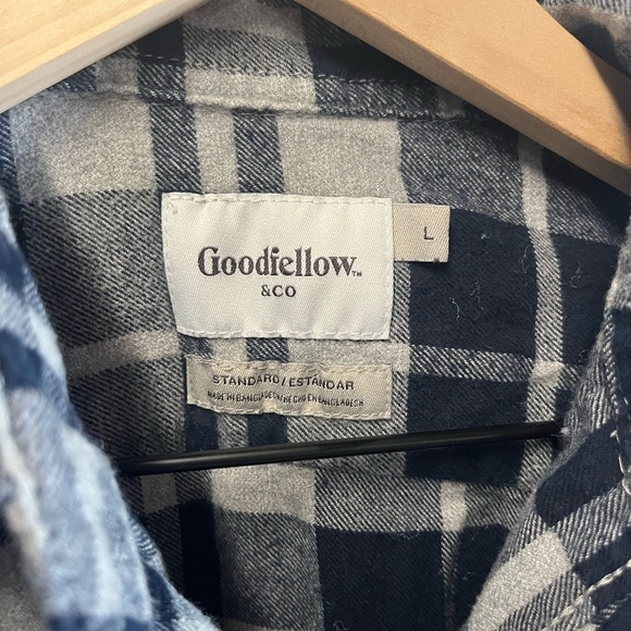 Goodfellow & Co Men's Navy and Gray Checkered Shirt - Picture 4 of 5
